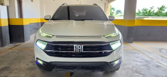 FIAT TORO 1.3 TURBO 270 FLEX FREEDOM AT6 FIAT TORO 1.3 TURBO 270 FLEX FREEDOM AT6