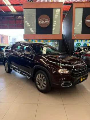 FIAT TORO 2.0 16V TURBO DIESEL RANCH 4WD AT9 FIAT TORO 2.0 16V TURBO DIESEL RANCH 4WD AT9