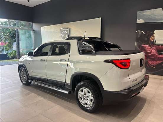 FIAT-TORO-2.0 16V TURBO DIESEL FREEDOM 4WD MANUAL FIAT-TORO-2017