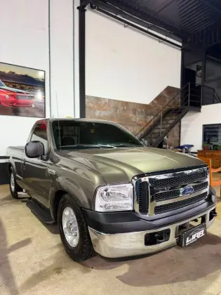 FORD F-250 4.2 XLT 4X2 CS TURBO DIESEL 2P MANUAL