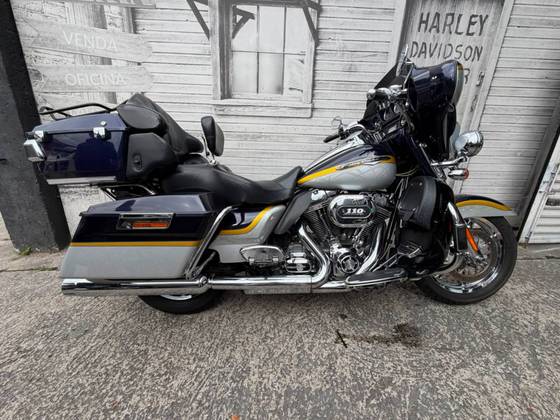 HARLEY-DAVIDSON CVO ULTRA CLASSIC ELECTRA GLIDE 