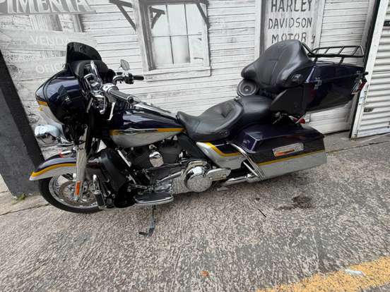 HARLEY-DAVIDSON-CVO ULTRA CLASSIC ELECTRA GLIDE HARLEY-DAVIDSON-CVO ULTRA CLASSIC ELECTRA GLIDE-2012