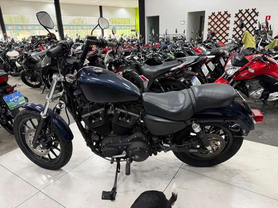 HARLEY-DAVIDSON-SPORTSTER XL 883 R-2008