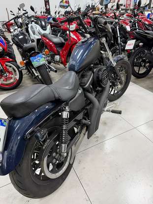 HARLEY-DAVIDSON-SPORTSTER XL 883 R-2008