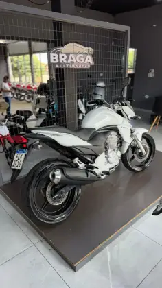 HONDA CB 300R HONDA CB 300R