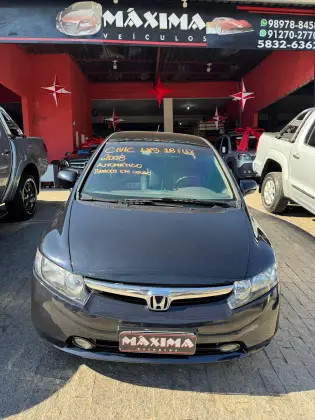 HONDA CIVIC 1.8 LXS 16V FLEX 4P AUTOMÁTICO HONDA CIVIC 1.8 LXS 16V FLEX 4P AUTOMÁTICO