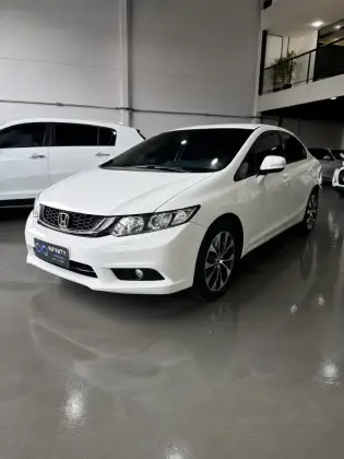 HONDA CIVIC 2.0 LXR 16V FLEX 4P AUTOMÁTICO HONDA CIVIC 2.0 LXR 16V FLEX 4P AUTOMÁTICO