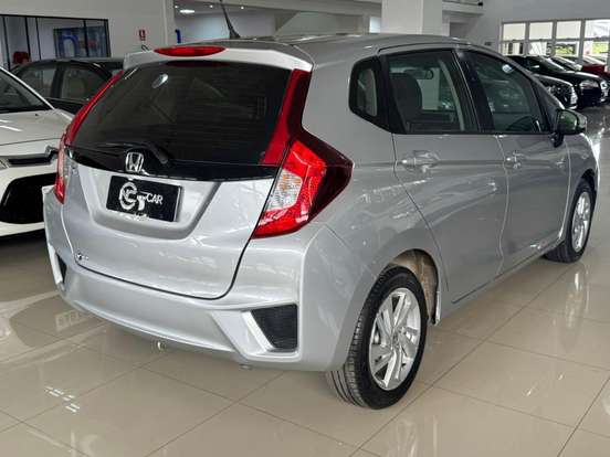 HONDA-FIT-2015