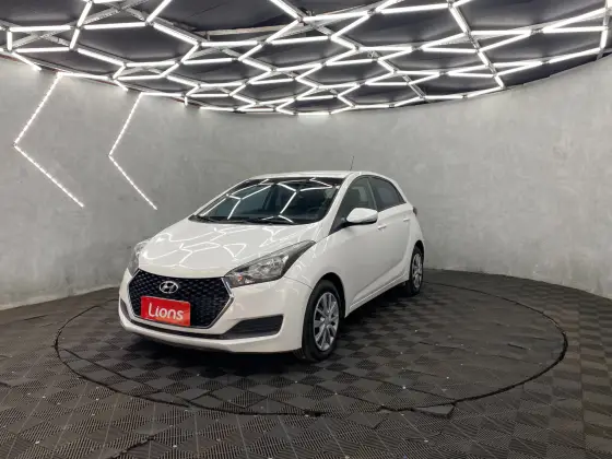 HYUNDAI HB20 1.6 COMFORT PLUS 16V FLEX 4P MANUAL HYUNDAI HB20 1.6 COMFORT PLUS 16V FLEX 4P MANUAL