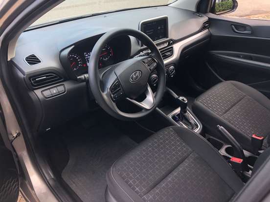 HYUNDAI-HB20-2023