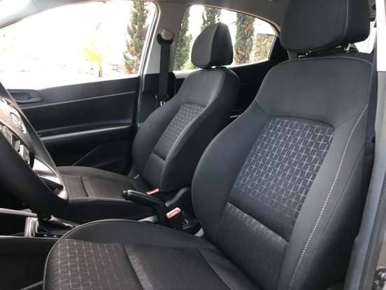 HYUNDAI-HB20-2023