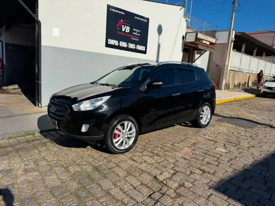 HYUNDAI IX35 2.0 MPFI GLS 4X2 16V GASOLINA 4P AUTOMÁTICO HYUNDAI IX35 2.0 MPFI GLS 4X2 16V GASOLINA 4P AUTOMÁTICO