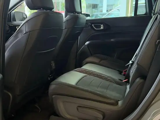 JEEP-COMMANDER-2026