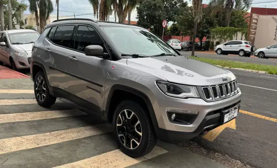 JEEP COMPASS 2.0 16V DIESEL TRAILHAWK 4X4 AUTOMÁTICO JEEP COMPASS 2.0 16V DIESEL TRAILHAWK 4X4 AUTOMÁTICO