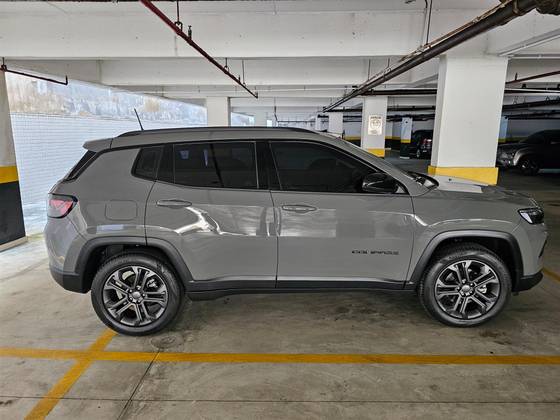 JEEP COMPASS 1.3 T270 TURBO FLEX LONGITUDE AT6