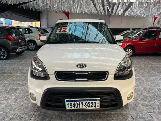 KIA SOUL 1.6 EX 16V FLEX 4P MANUAL KIA SOUL 1.6 EX 16V FLEX 4P MANUAL