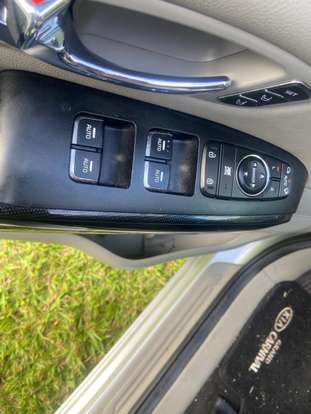 KIA-CARNIVAL-2015