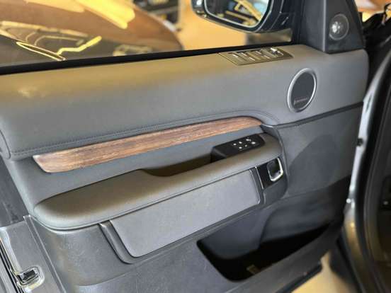 LAND ROVER-DISCOVERY-3.0 V6 TD6 DIESEL HSE LUXURY 4WD AUTOMÁTICO LAND ROVER-DISCOVERY-2019