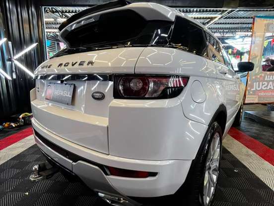 LAND ROVER-RANGE ROVER EVOQUE-2.0 DYNAMIC TECH 4WD 16V GASOLINA 4P AUTOMÁTICO LAND ROVER-RANGE ROVER EVOQUE-2013