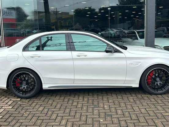 MERCEDES-BENZ-C 63 AMG-4.0 V8 TURBO S GASOLINA SEDAN 4P AUTOMÁTICO MERCEDES-BENZ-C 63 AMG-2015
