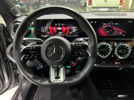 MERCEDES-BENZ-CLA 35 AMG-2.0 MHEV 4MATIC 8G-DCT MERCEDES-BENZ-CLA 35 AMG-2025