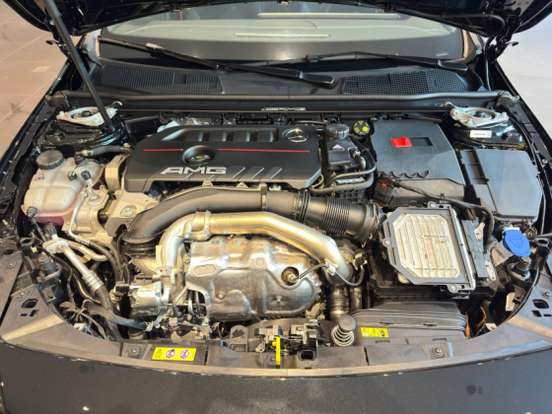 MERCEDES-BENZ-CLA 35 AMG-2.0 MHEV 4MATIC 8G-DCT MERCEDES-BENZ-CLA 35 AMG-2025
