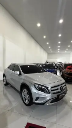 MERCEDES-BENZ GLA 200 1.6 CGI ENDURO 16V TURBO FLEX 4P AUTOMÁTICO