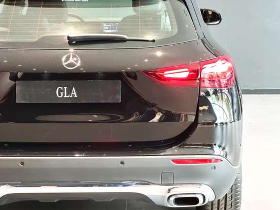 MERCEDES-BENZ-GLA 200-1.3 MHEV PROGRESSIVE 7G-DCT MERCEDES-BENZ-GLA 200-2025