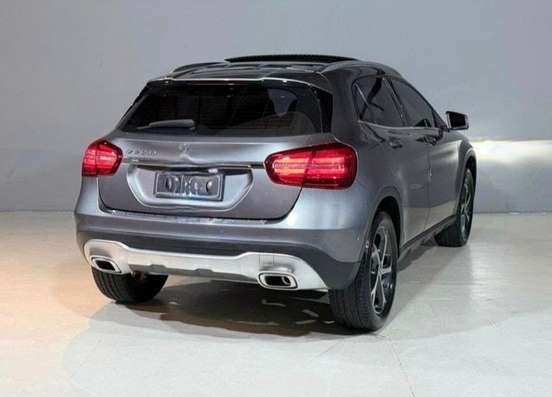 MERCEDES-BENZ-GLA 200-2019