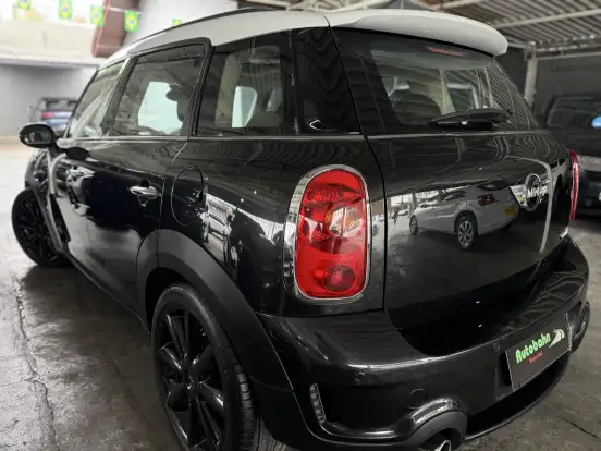 MINI-COUNTRYMAN-2010