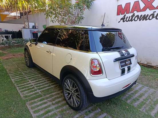 MINI-ONE-2012