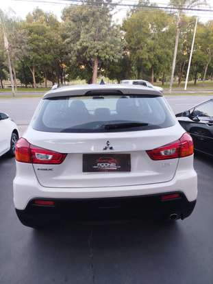 MITSUBISHI-ASX-2011