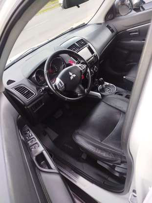 MITSUBISHI-ASX-2011