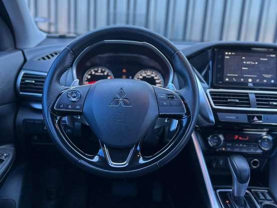 MITSUBISHI-ECLIPSE CROSS-1.5 MIVEC TURBO GASOLINA HPE CVT MITSUBISHI-ECLIPSE CROSS-2021