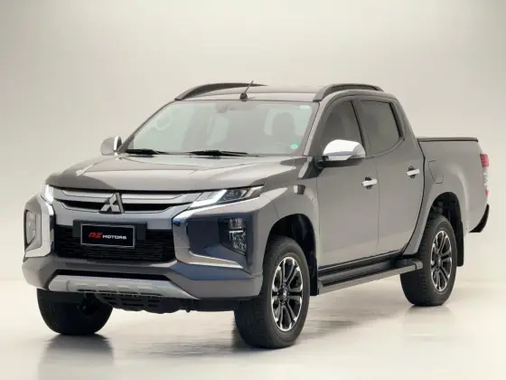 MITSUBISHI L200 TRITON 2.4 16V TURBO DIESEL SPORT HPE CD 4P 4X4 AUTOMÁTICO MITSUBISHI L200 TRITON 2.4 16V TURBO DIESEL SPORT HPE CD 4P 4X4 AUTOMÁTICO