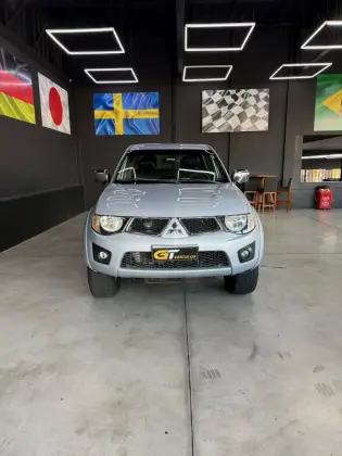 MITSUBISHI L200 TRITON 3.2 HPE 4X4 CD 16V TURBO INTERCOOLER DIESEL 4P AUTOMÁTICO