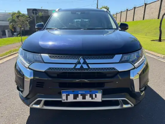 MITSUBISHI-OUTLANDER-3.0 MIVEC V6 GASOLINA HPE-S AWD AUTOMÁTICO MITSUBISHI-OUTLANDER-2020