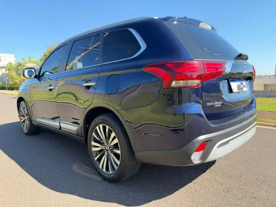 MITSUBISHI-OUTLANDER-3.0 MIVEC V6 GASOLINA HPE-S AWD AUTOMÁTICO MITSUBISHI-OUTLANDER-2020