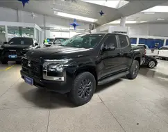 MITSUBISHI TRITON 2.4 BITURBO DIESEL CD HPE-S 4X4 AUTOMÁTICO MITSUBISHI TRITON 2.4 BITURBO DIESEL CD HPE-S 4X4 AUTOMÁTICO