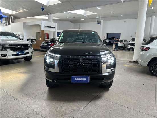 MITSUBISHI-TRITON-2.4 BITURBO DIESEL CD HPE-S 4X4 AUTOMÁTICO MITSUBISHI-TRITON-2024