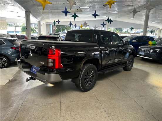 MITSUBISHI-TRITON-2.4 BITURBO DIESEL CD HPE-S 4X4 AUTOMÁTICO MITSUBISHI-TRITON-2024