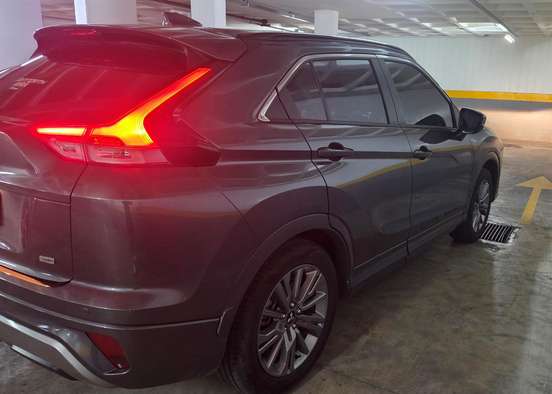 MITSUBISHI-ECLIPSE CROSS-2024