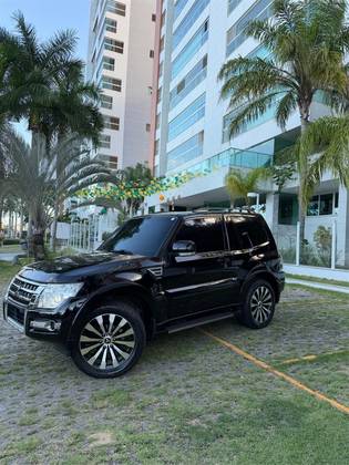MITSUBISHI PAJERO 3.2 HPE 4X4 7 LUGARES 16V TURBO INTERCOOLER DIESEL 4P AUTOMÁTICO