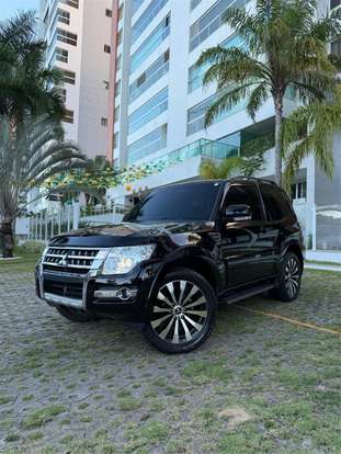 MITSUBISHI-PAJERO-2018