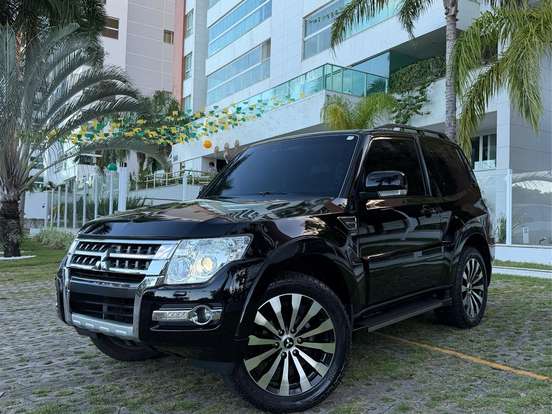 MITSUBISHI-PAJERO-3.2 HPE 4X4 7 LUGARES 16V TURBO INTERCOOLER DIESEL 4P AUTOMÁTICO MITSUBISHI-PAJERO-2018