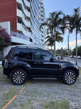 MITSUBISHI-PAJERO-2018