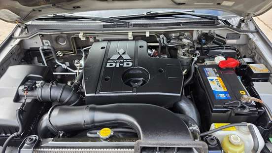 MITSUBISHI-PAJERO FULL-3.2 HPE 4X4 16V TURBO INTERCOOLER DIESEL 4P AUTOMÁTICO MITSUBISHI-PAJERO FULL-2014