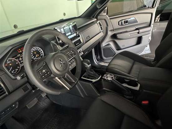 MITSUBISHI-TRITON-2.4 BITURBO DIESEL CD KATANA SR80 4X4 AUTOMÁTICO MITSUBISHI-TRITON-2025