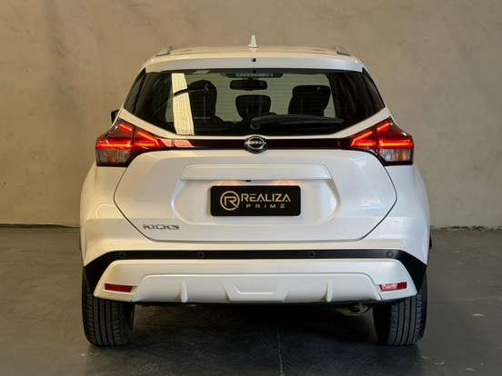 NISSAN-KICKS-2023