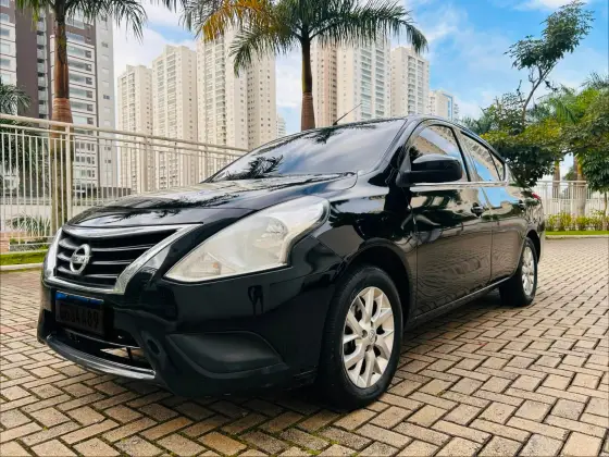 NISSAN VERSA 1.6 16V FLEXSTART SV 4P XTRONIC NISSAN VERSA 1.6 16V FLEXSTART SV 4P XTRONIC